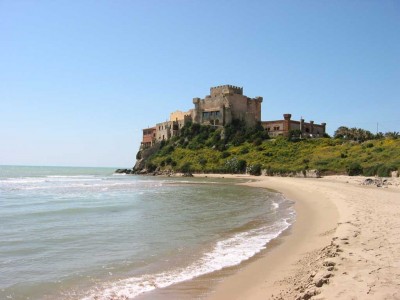 Castello Falconara spiaggia